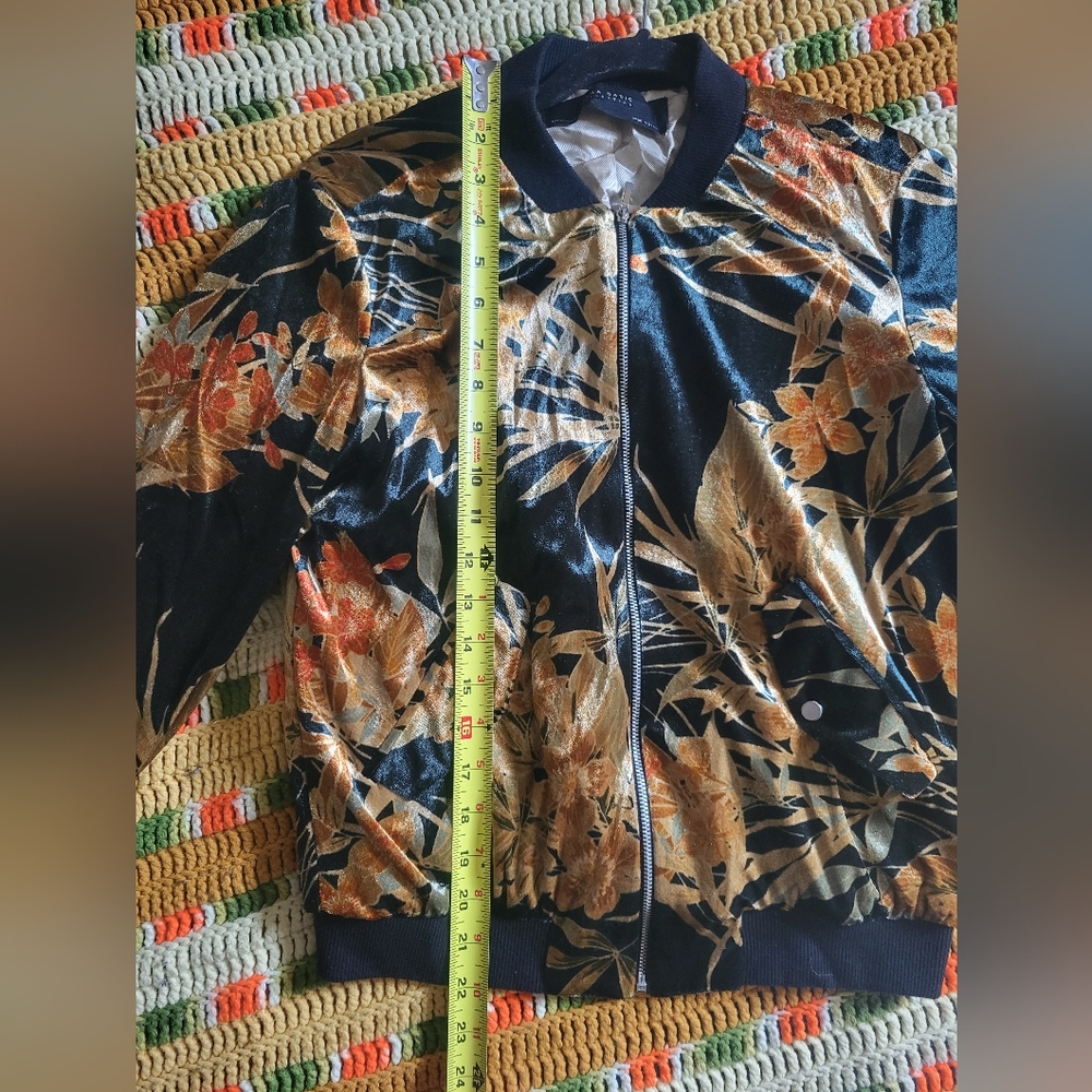 Zara Basic Floral Print Velvet Track Jacket - Picture 4 of 11
